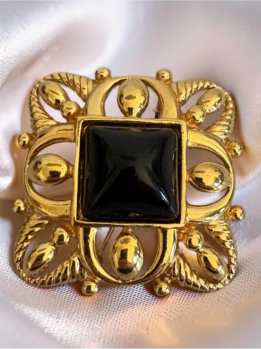 Vintage Monet Gold Tone Black Cabochon Geometric Brooch Pin
